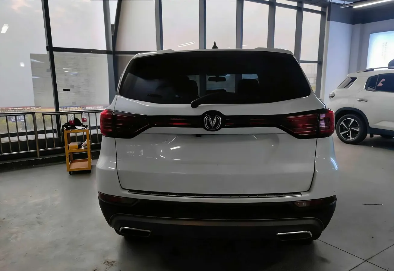 2021 ChangAn CS75 1.5T 178HP L4 7DCT,autocango,china used car exporter,china ev exporter,chinese used car exporter,chinese used ev exporter
