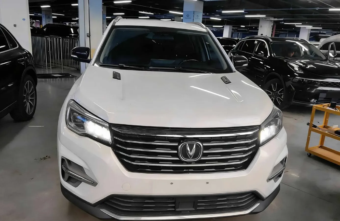 2021 ChangAn CS75 1.5T 178HP L4 7DCT,autocango,china used car exporter,china ev exporter,chinese used car exporter,chinese used ev exporter