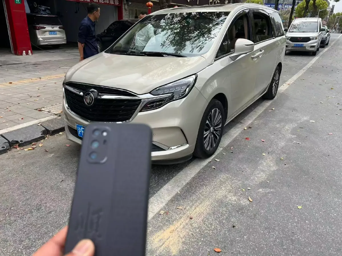 2021 Buick GL8 2.0T 237HP L4 9AT,autocango,china used car exporter,china ev exporter,chinese used car exporter,chinese used ev exporter