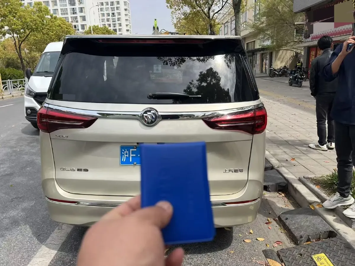 2021 Buick GL8 2.0T 237HP L4 9AT,autocango,china used car exporter,china ev exporter,chinese used car exporter,chinese used ev exporter