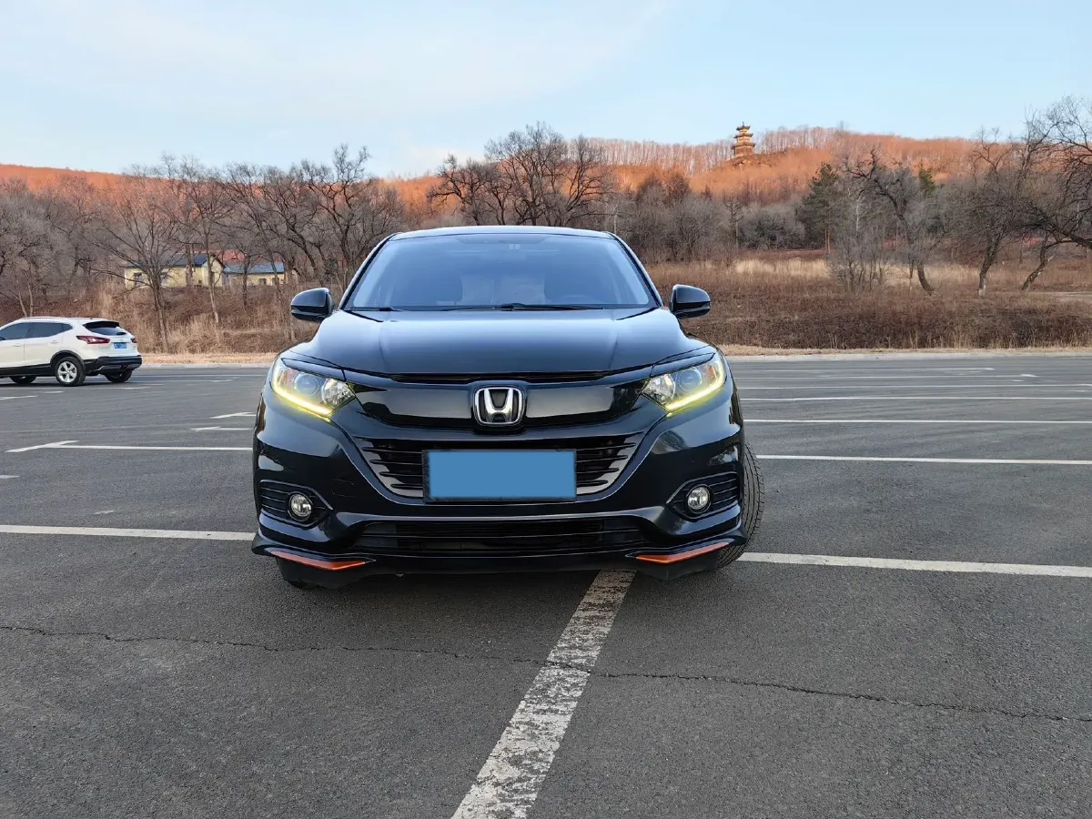 2022 Honda Vezel 1.5L 131HP L4 CVT,autocango,china used car exporter,china ev exporter,chinese used car exporter,chinese used ev exporter
