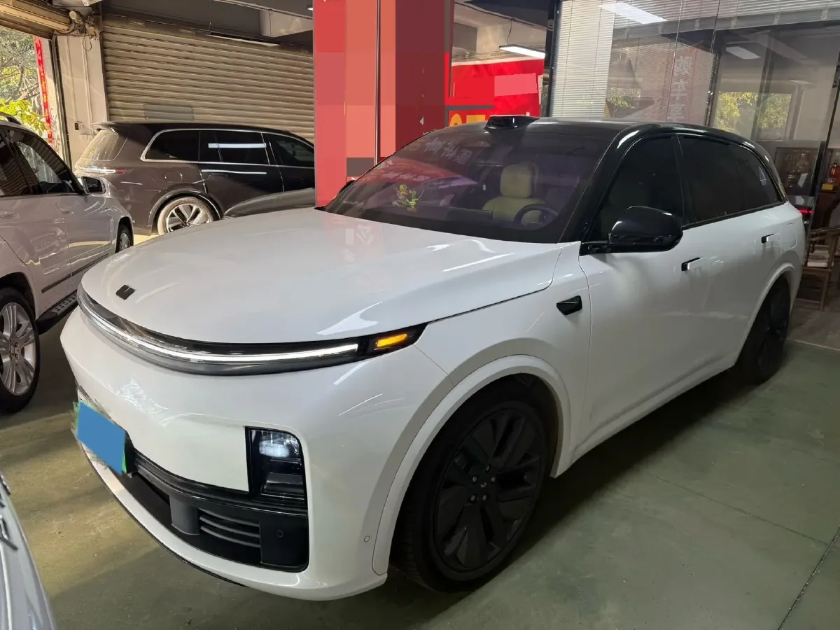 2024 Li L8 Range Extended 154HP REEV 42.8KWH,autocango,china used car exporter,china ev exporter,chinese used car exporter,chinese used ev exporter