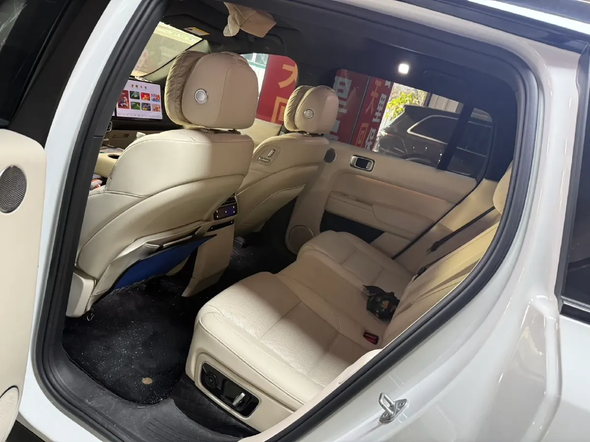 2024 Li L8 Range Extended 154HP REEV 42.8KWH,autocango,china used car exporter,china ev exporter,chinese used car exporter,chinese used ev exporter