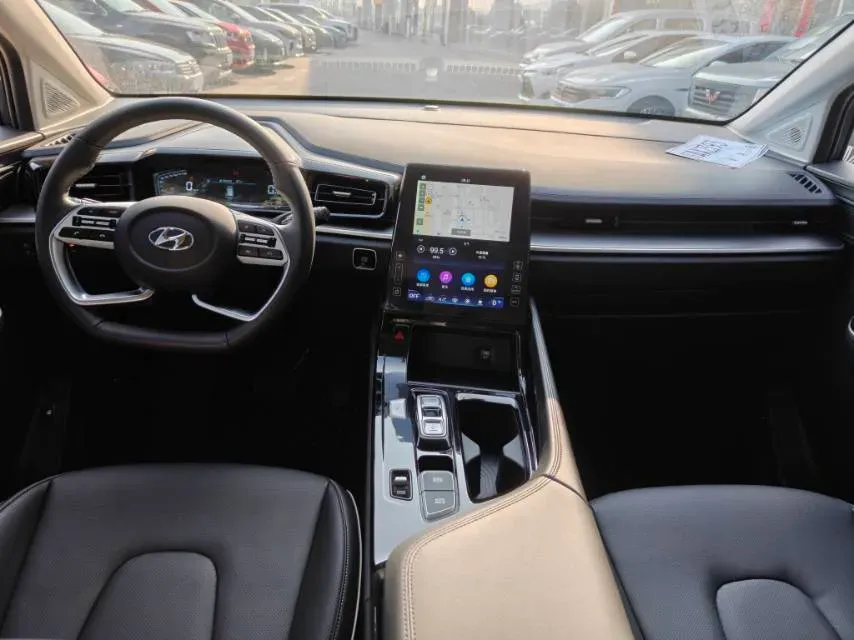 2024 Hyundai Custo 1.5T 170HP L4 8AT,autocango,china used car exporter,china ev exporter,chinese used car exporter,chinese used ev exporter