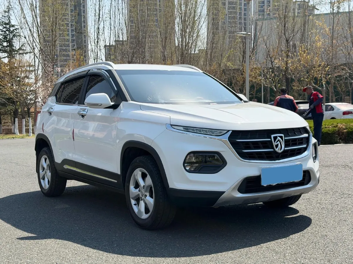 2017 HaiMa S5 Young Edition 1.6L 122HP L4 5MT,autocango,china used car exporter,china ev exporter,chinese used car exporter,chinese used ev exporter