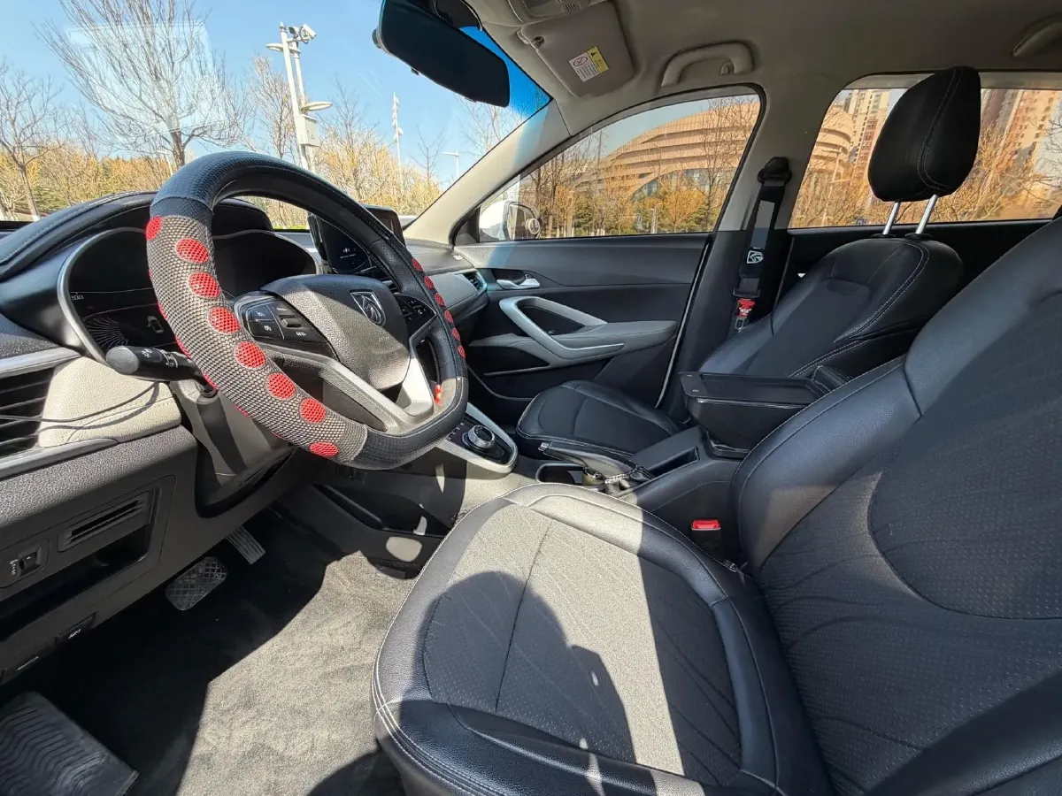 2017 HaiMa S5 Young Edition 1.6L 122HP L4 5MT,autocango,china used car exporter,china ev exporter,chinese used car exporter,chinese used ev exporter