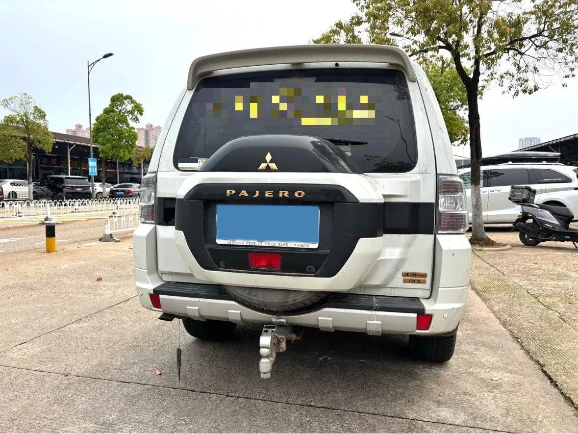 2018 Mitsubishi Pajero 3.0L 174HP V6 5AT,autocango,china used car exporter,china ev exporter,chinese used car exporter,chinese used ev exporter