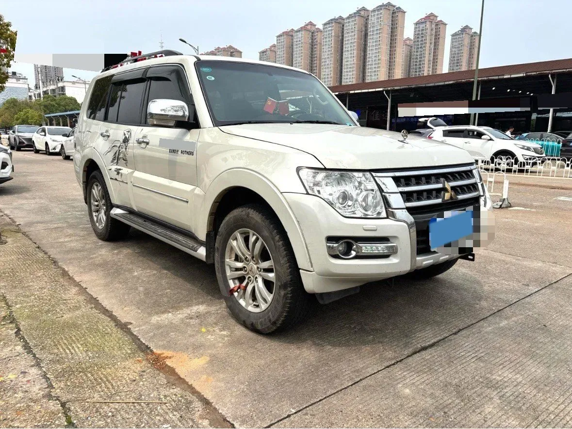 2018 Mitsubishi Pajero 3.0L 174HP V6 5AT,autocango,china used car exporter,china ev exporter,chinese used car exporter,chinese used ev exporter