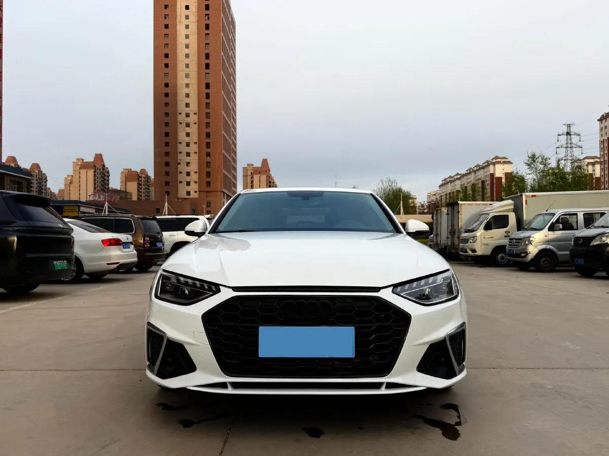 2020 Audi A4L 2.0T 190HP L4 7DCT,autocango,china used car exporter,china ev exporter,chinese used car exporter,chinese used ev exporter