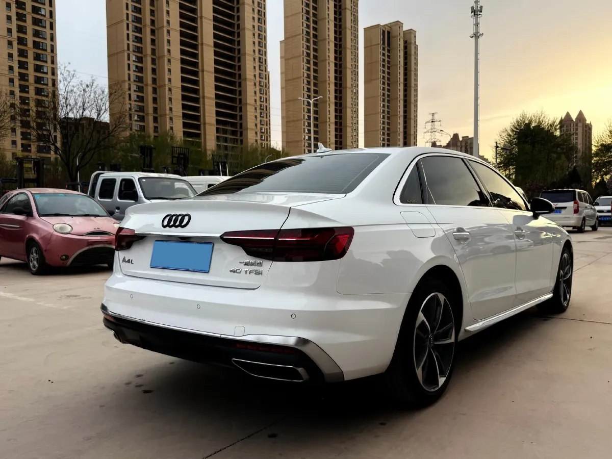 2020 Audi A4L 2.0T 190HP L4 7DCT,autocango,china used car exporter,china ev exporter,chinese used car exporter,chinese used ev exporter