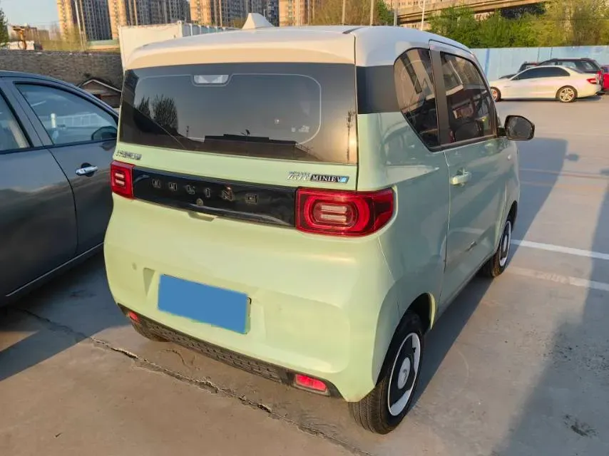 2021 WuLing HongGuang MINI EV BEV 9KWH,autocango,china used car exporter,china ev exporter,chinese used car exporter,chinese used ev exporter