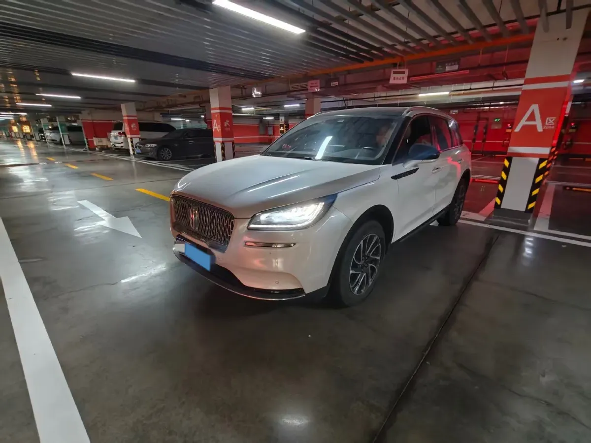 2020 Lincoln Corsair 2.0T 245HP L4 8AT,autocango,china used car exporter,china ev exporter,chinese used car exporter,chinese used ev exporter