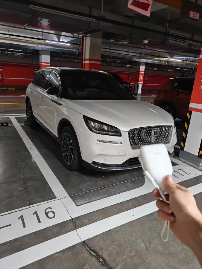 2020 Lincoln Corsair 2.0T 245HP L4 8AT,autocango,china used car exporter,china ev exporter,chinese used car exporter,chinese used ev exporter