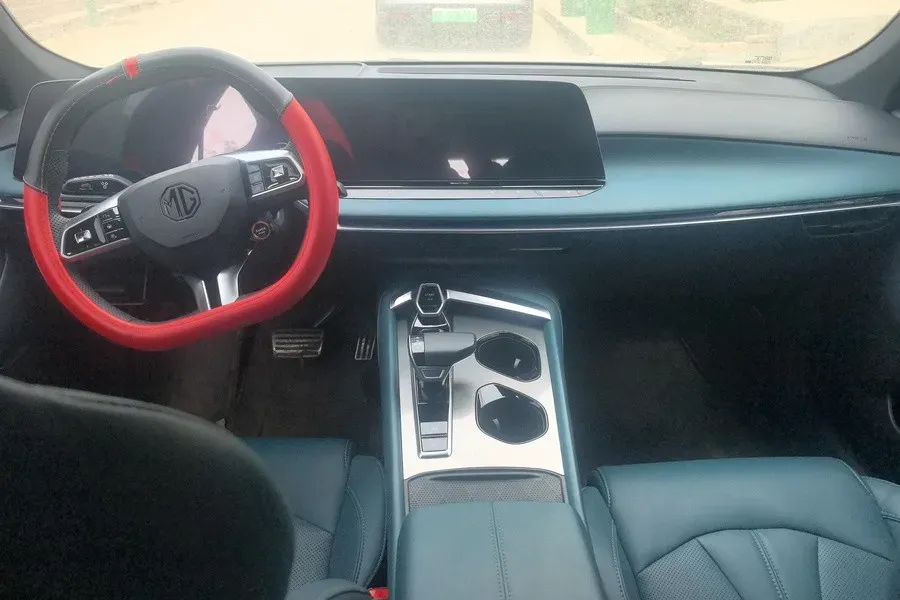2025 MG 7 1.5T 188HP L4 7DCT,autocango,china used car exporter,china ev exporter,chinese used car exporter,chinese used ev exporter