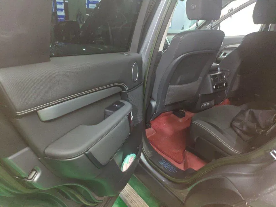 2021 Land Rover Discovery 3.0T 360HP L6 8AT,autocango,china used car exporter,china ev exporter,chinese used car exporter,chinese used ev exporter