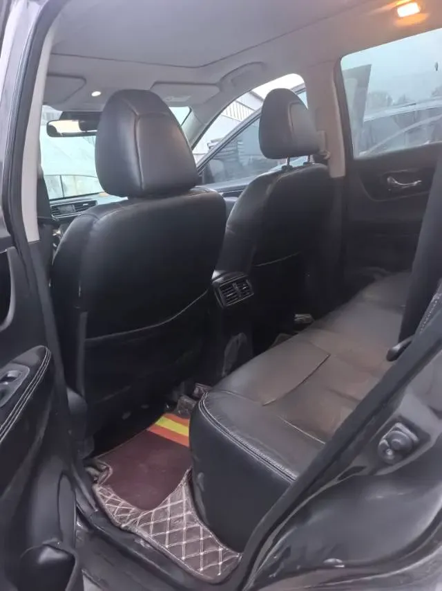 2019 Nissan X-Trail 2.0L 154HP L4 CVT,autocango,china used car exporter,china ev exporter,chinese used car exporter,chinese used ev exporter