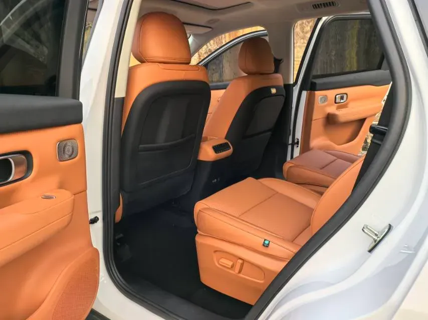 2024 Leapmotor C16 1.5L 95HP L4 REEV 28.4KWH,autocango,china used car exporter,china ev exporter,chinese used car exporter,chinese used ev exporter