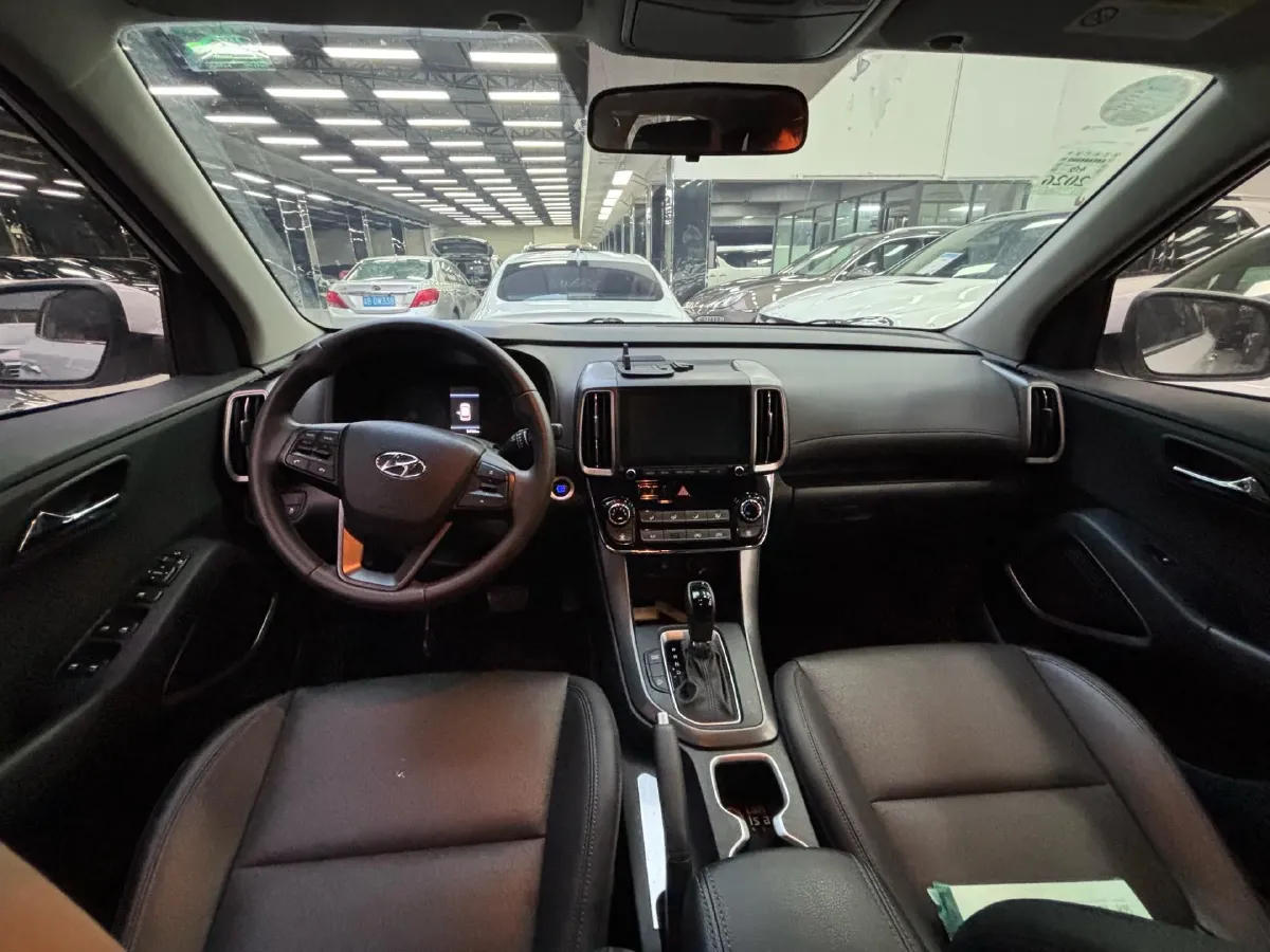 2018 Hyundai ix35 2.0L 160HP L4 6AT,autocango,china used car exporter,china ev exporter,chinese used car exporter,chinese used ev exporter