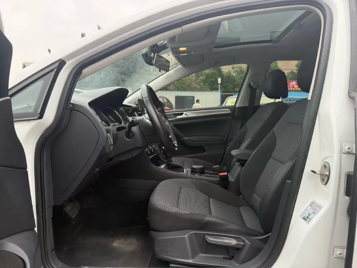 2019 Volkswagen Golf 1.4T 150HP L4 7DCT,autocango,china used car exporter,china ev exporter,chinese used car exporter,chinese used ev exporter