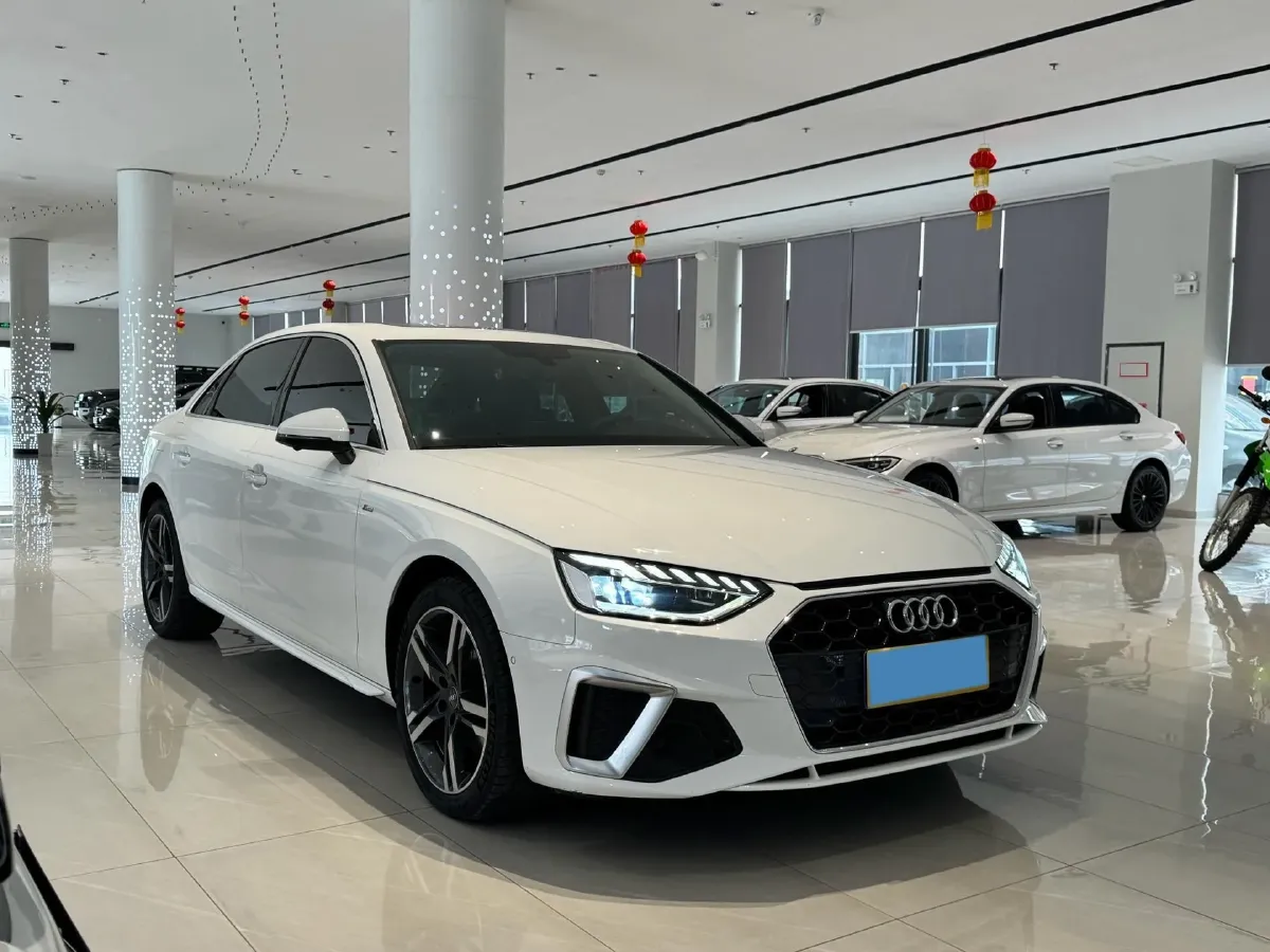 2020 Audi A4L 2.0T 190HP L4 7DCT,autocango,china used car exporter,china ev exporter,chinese used car exporter,chinese used ev exporter
