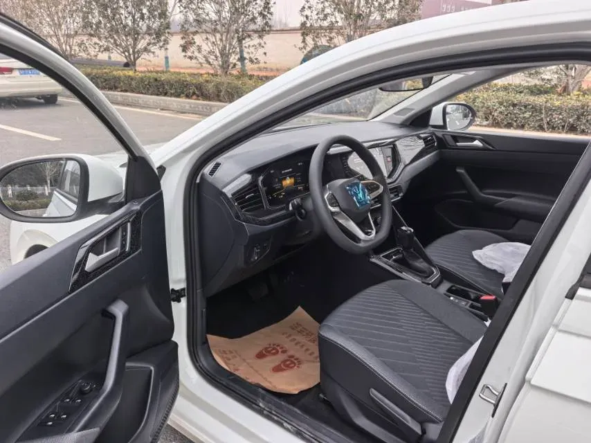 2025 Volkswagen Lavida 1.5L 110HP L4 6AT,autocango,china used car exporter,china ev exporter,chinese used car exporter,chinese used ev exporter