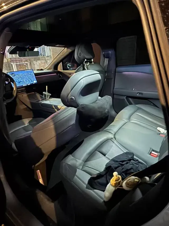 2024 Xpeng P7+ BEV 60.7KWH,autocango,china used car exporter,china ev exporter,chinese used car exporter,chinese used ev exporter