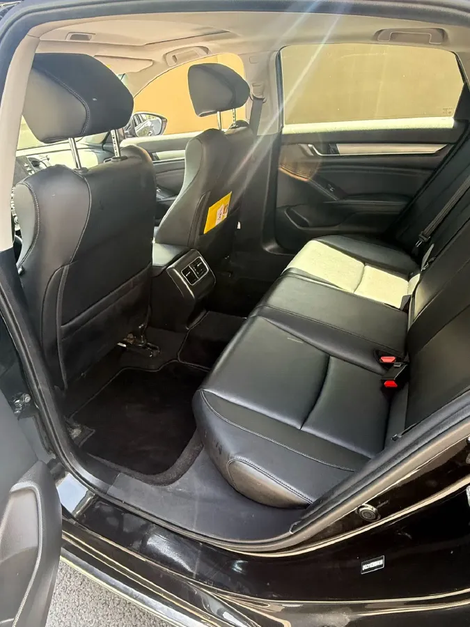 2021 Honda Accord 1.5T 194HP L4 CVT,autocango,china used car exporter,china ev exporter,chinese used car exporter,chinese used ev exporter