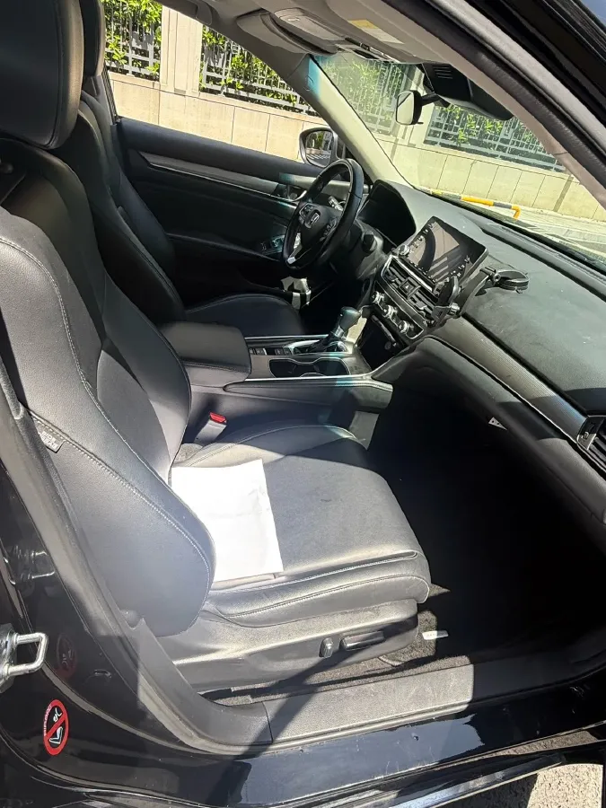 2021 Honda Accord 1.5T 194HP L4 CVT,autocango,china used car exporter,china ev exporter,chinese used car exporter,chinese used ev exporter