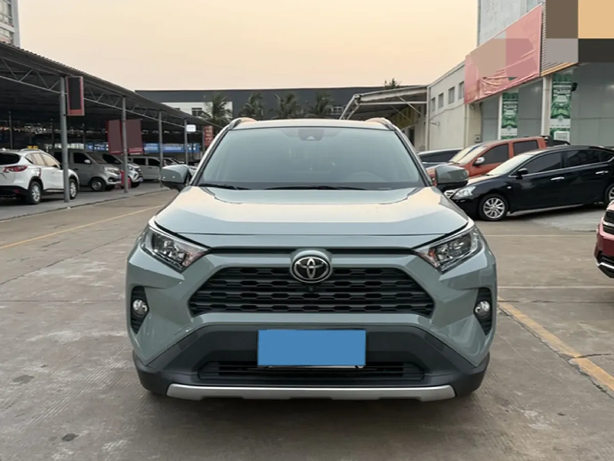 2021 Toyota RAV4 2.0L 171HP L4 CVT,autocango,china used car exporter,china ev exporter,chinese used car exporter,chinese used ev exporter