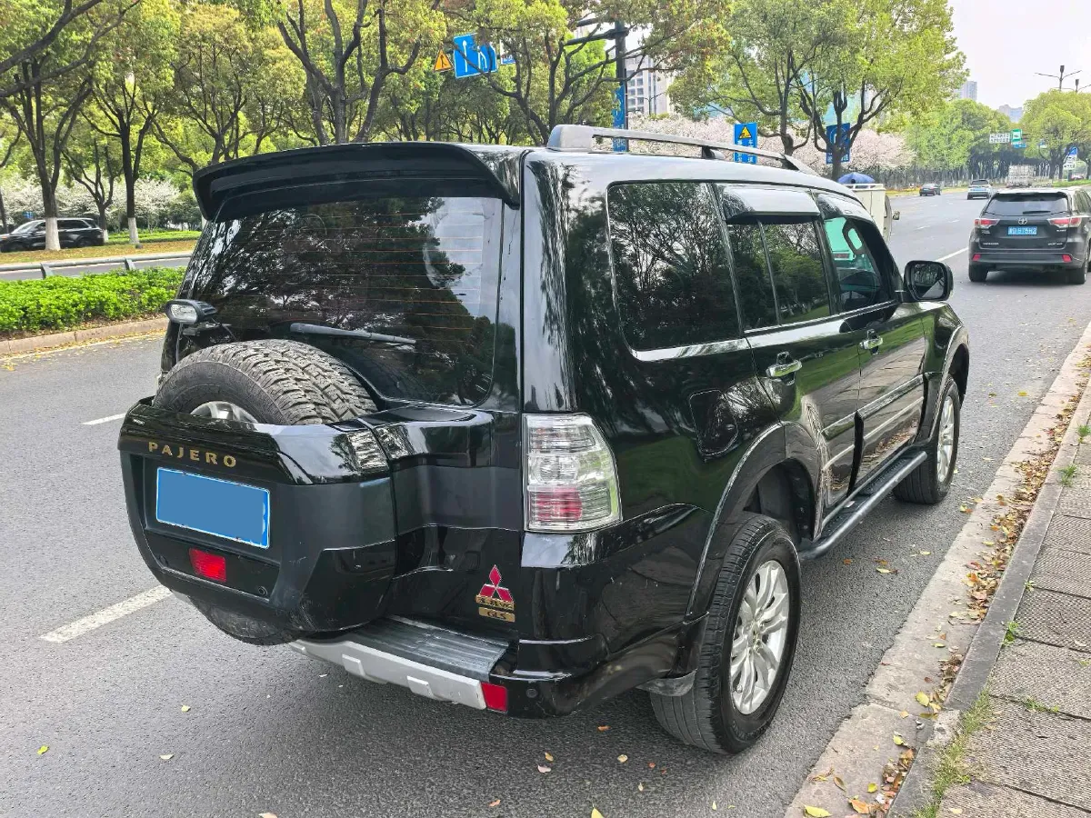 2017 Honda Jade 1.8L 141HP L4 5AT,autocango,china used car exporter,china ev exporter,chinese used car exporter,chinese used ev exporter