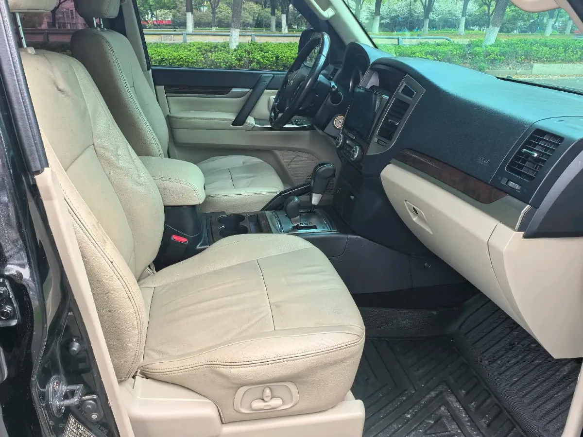 2017 Honda Jade 1.8L 141HP L4 5AT,autocango,china used car exporter,china ev exporter,chinese used car exporter,chinese used ev exporter