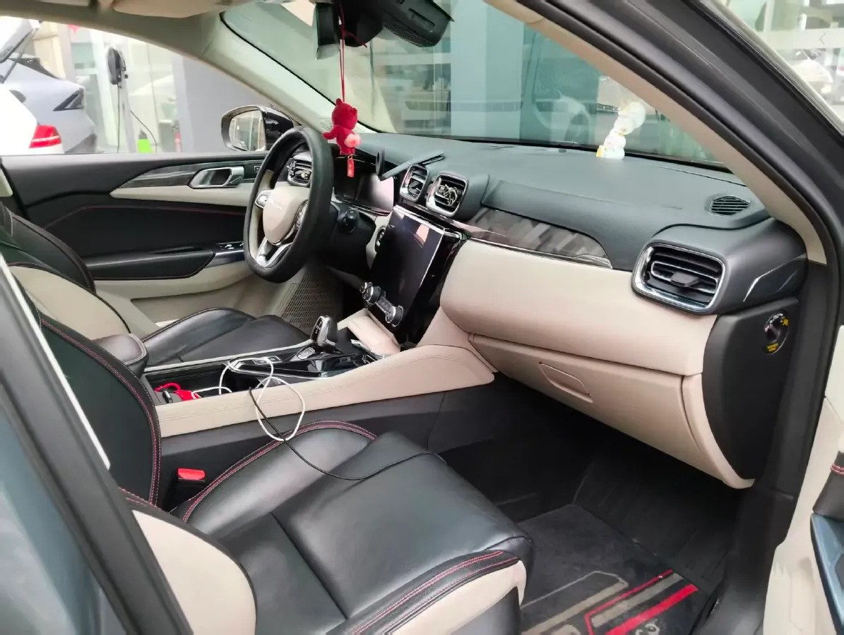 2018 Toyota C-HR 2.0L 171HP L4 CVT,autocango,china used car exporter,china ev exporter,chinese used car exporter,chinese used ev exporter