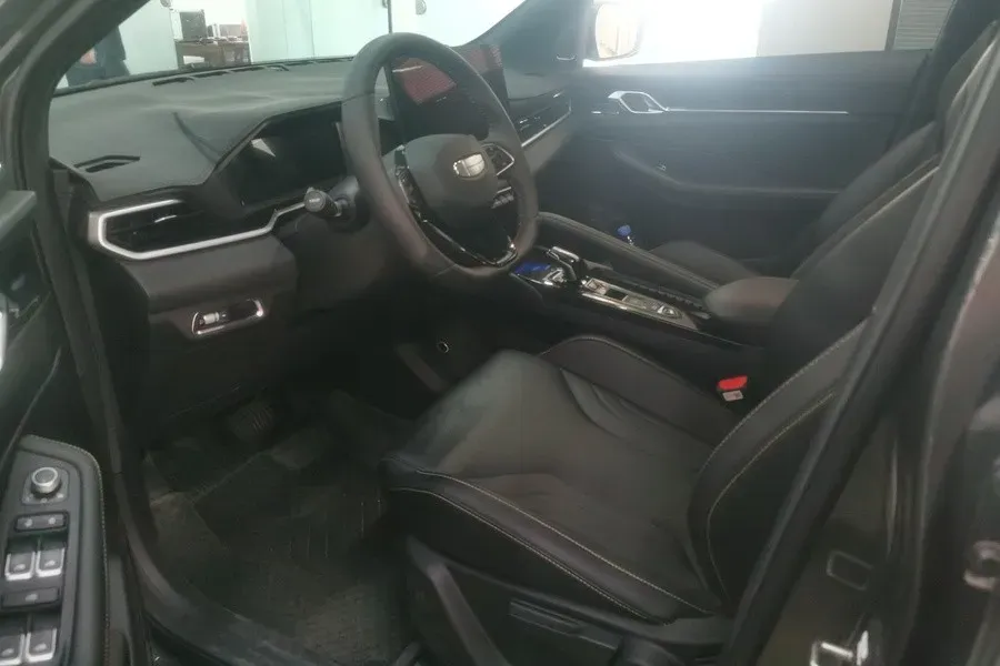 2025 Geely Coolray 1.5T 181HP L4 7DCT,autocango,china used car exporter,china ev exporter,chinese used car exporter,chinese used ev exporter