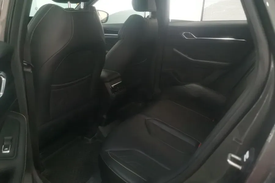 2025 Geely Coolray 1.5T 181HP L4 7DCT,autocango,china used car exporter,china ev exporter,chinese used car exporter,chinese used ev exporter