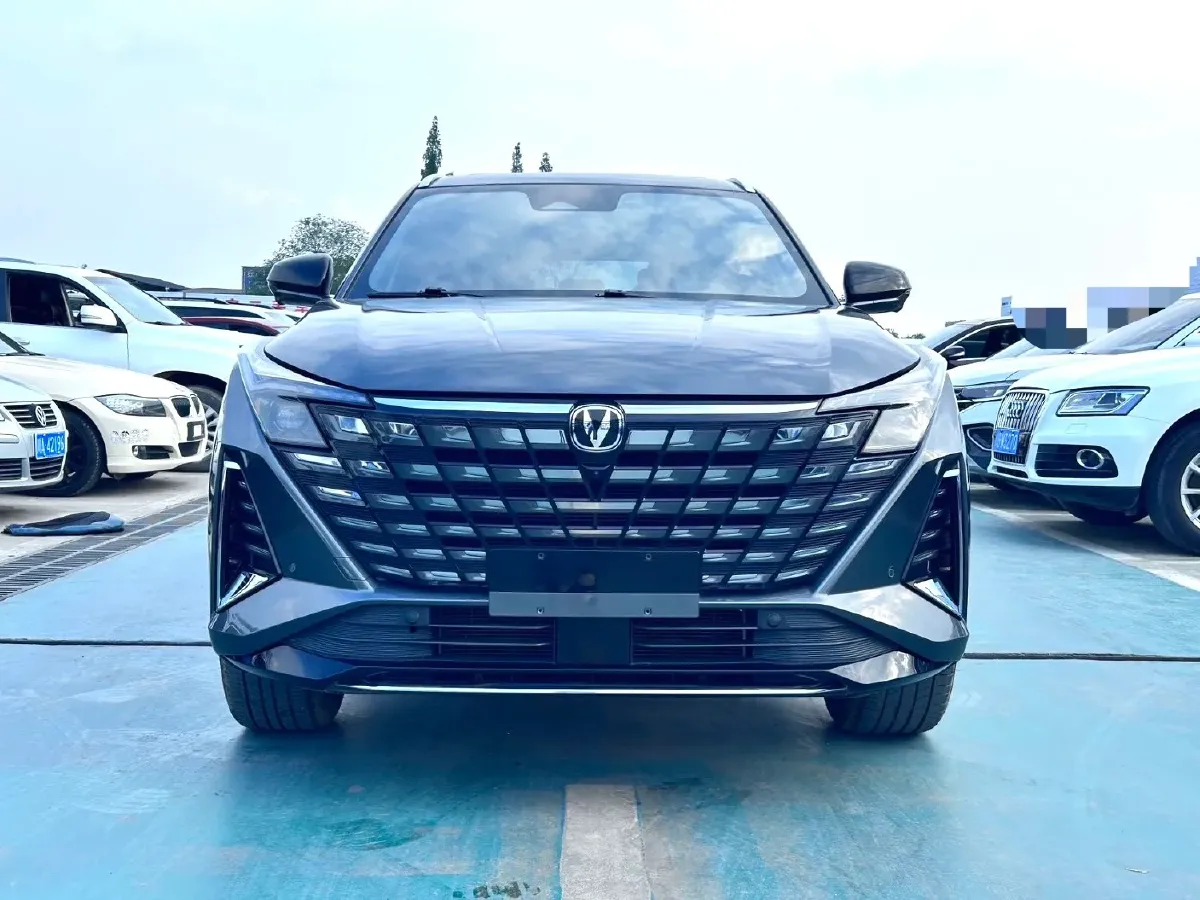 2025 ChangAn UNI-Z 1.5T 188HP L4 7DCT,autocango,china used car exporter,china ev exporter,chinese used car exporter,chinese used ev exporter