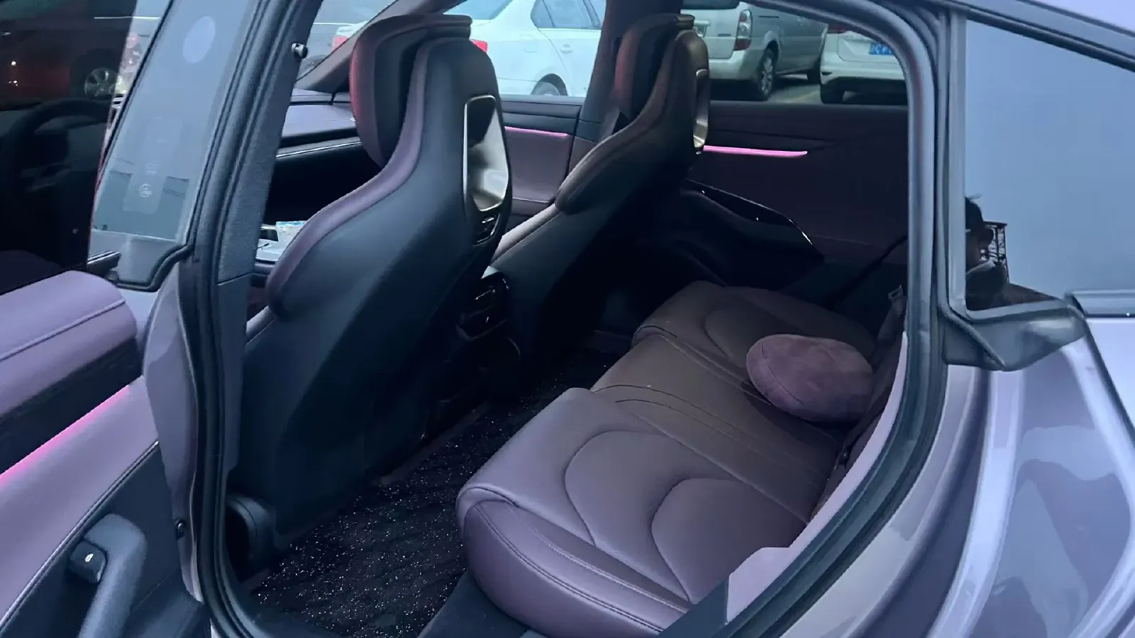 2024 MI SU7 BEV 73.6KWH,autocango,china used car exporter,china ev exporter,chinese used car exporter,chinese used ev exporter