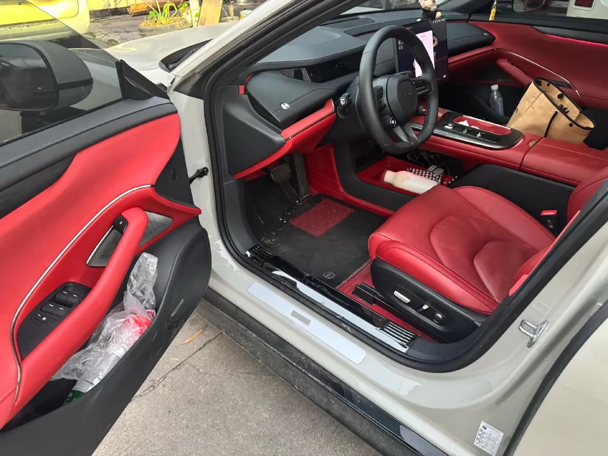 2024 MI SU7 BEV 73.6KWH,autocango,china used car exporter,china ev exporter,chinese used car exporter,chinese used ev exporter