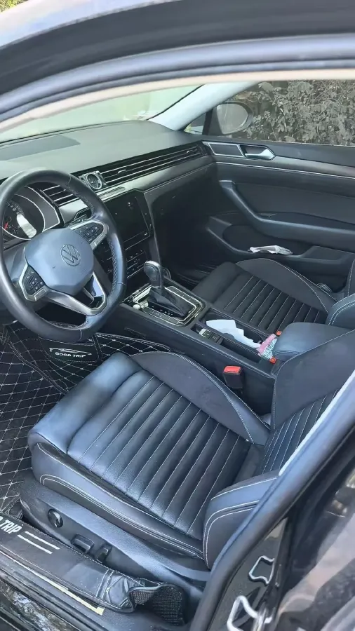 2020 Volkswagen Magotan 2.0T 186HP L4 7DCT,autocango,china used car exporter,china ev exporter,chinese used car exporter,chinese used ev exporter