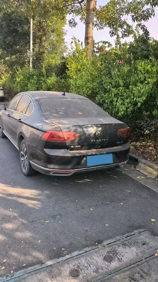 2020 Volkswagen Magotan 2.0T 186HP L4 7DCT,autocango,china used car exporter,china ev exporter,chinese used car exporter,chinese used ev exporter