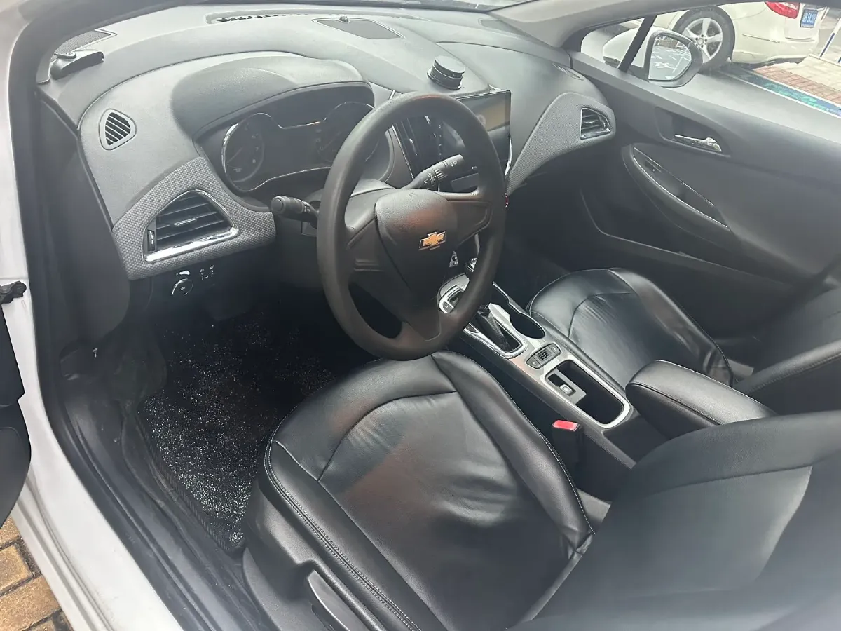 2018 Chevrolet Cruze 1.5L 114HP L4 6AT,autocango,china used car exporter,china ev exporter,chinese used car exporter,chinese used ev exporter