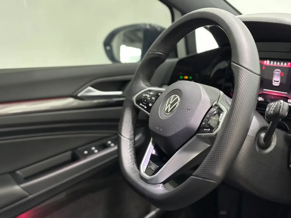 2023 Volkswagen Golf 1.4T 150HP L4 7DCT,autocango,china used car exporter,china ev exporter,chinese used car exporter,chinese used ev exporter