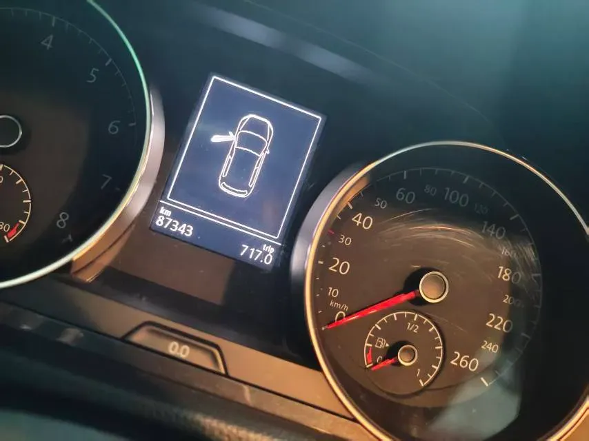 2018 Volkswagen Golf 1.6L 110HP L4 6AT,autocango,china used car exporter,china ev exporter,chinese used car exporter,chinese used ev exporter