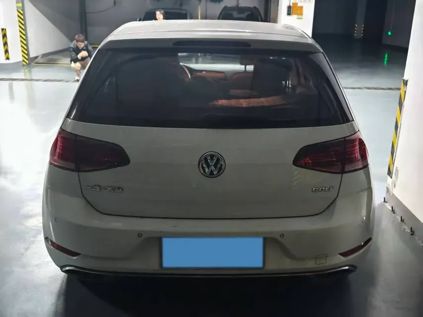 2018 Volkswagen Golf 1.6L 110HP L4 6AT,autocango,china used car exporter,china ev exporter,chinese used car exporter,chinese used ev exporter