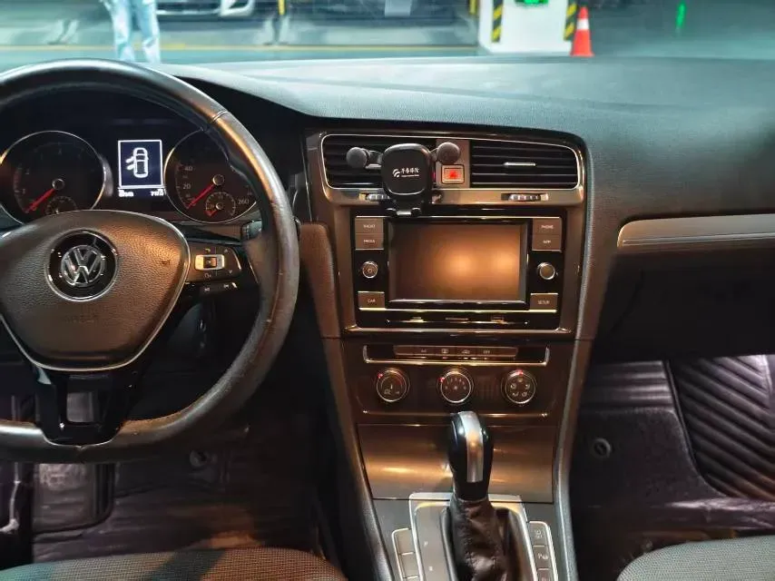 2018 Volkswagen Golf 1.6L 110HP L4 6AT,autocango,china used car exporter,china ev exporter,chinese used car exporter,chinese used ev exporter