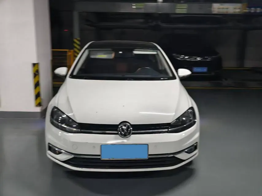 2018 Volkswagen Golf 1.6L 110HP L4 6AT,autocango,china used car exporter,china ev exporter,chinese used car exporter,chinese used ev exporter