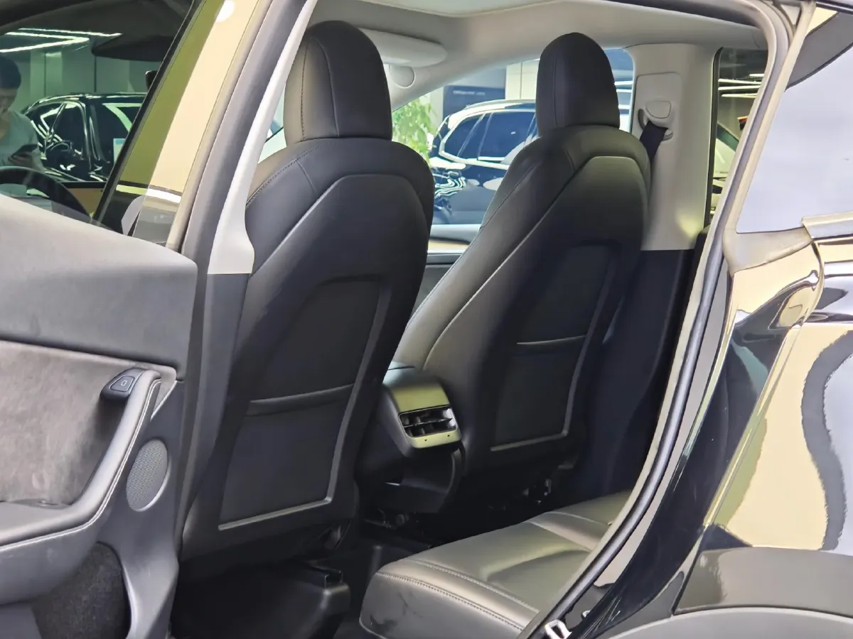 2021 Tesla Model Y BEV 60KWH,autocango,china used car exporter,china ev exporter,chinese used car exporter,chinese used ev exporter