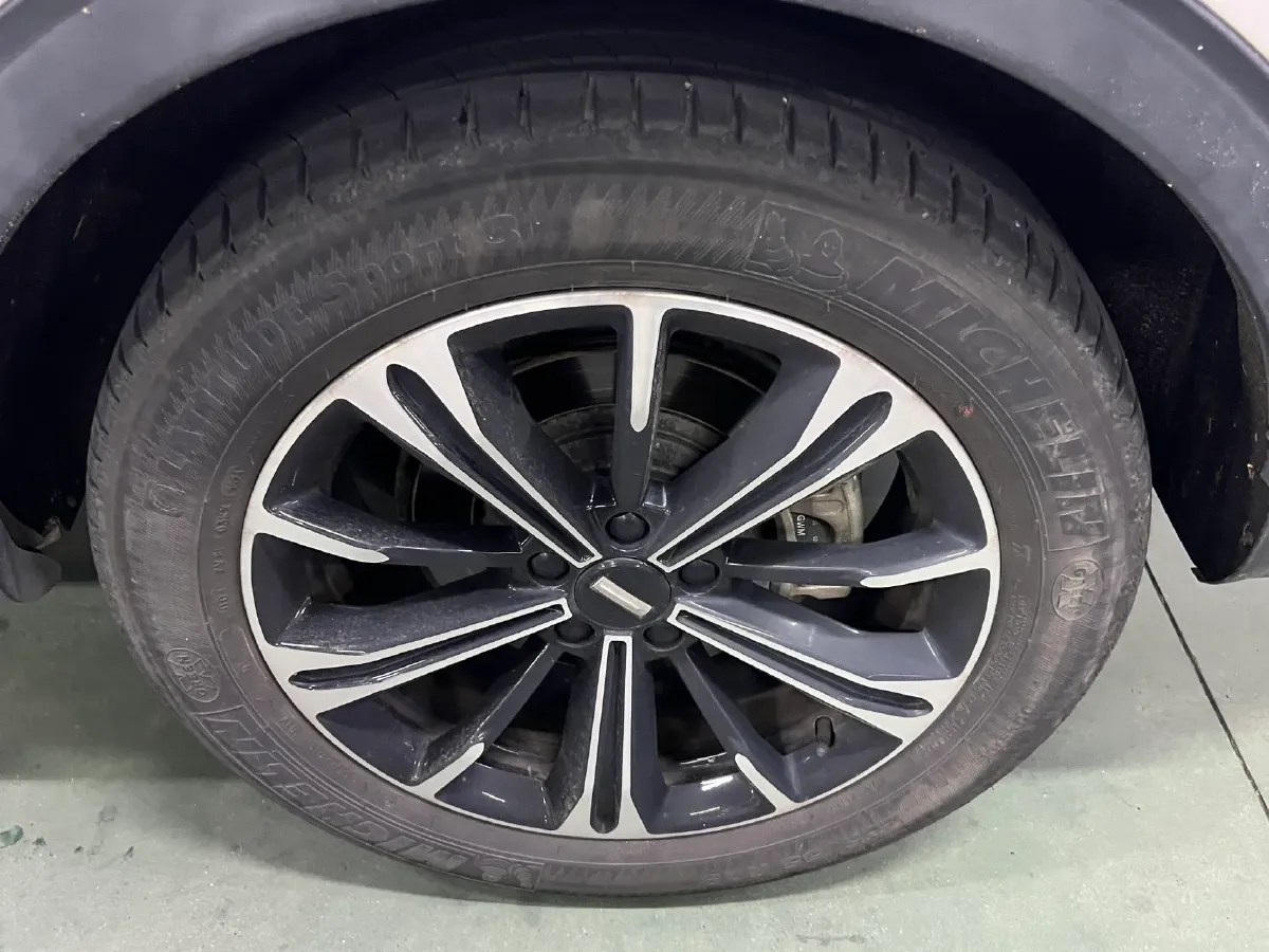 2021 WEY VV6 2.0T 227HP L4 7DCT,autocango,china used car exporter,china ev exporter,chinese used car exporter,chinese used ev exporter