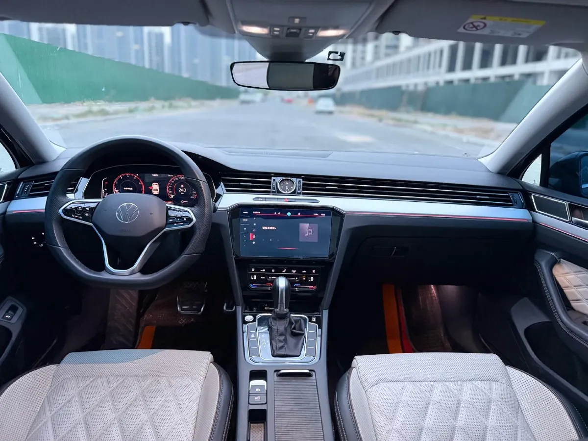 2023 Volkswagen Magotan 2.0T 186HP L4 7DCT,autocango,china used car exporter,china ev exporter,chinese used car exporter,chinese used ev exporter