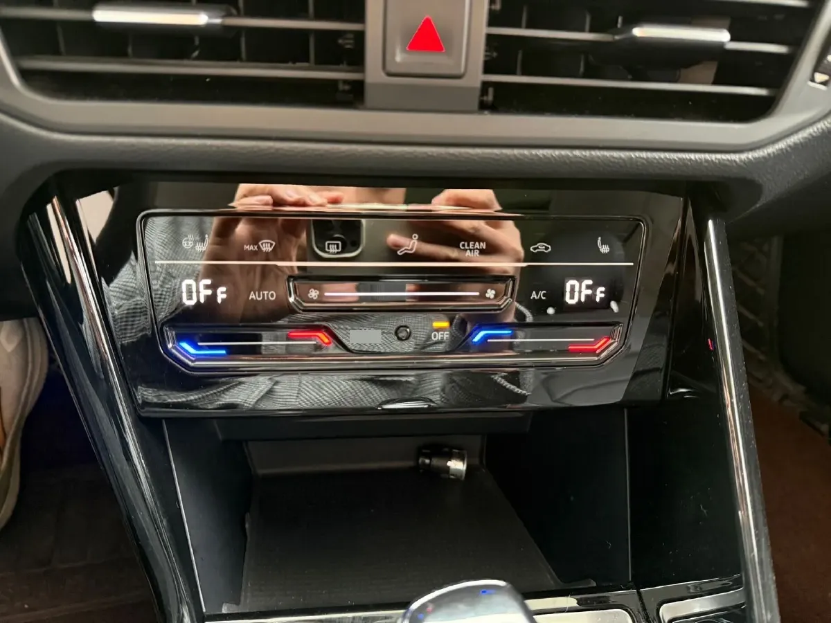 2020 Volkswagen Tayron 2.0T 186HP L4 7DCT,autocango,china used car exporter,china ev exporter,chinese used car exporter,chinese used ev exporter