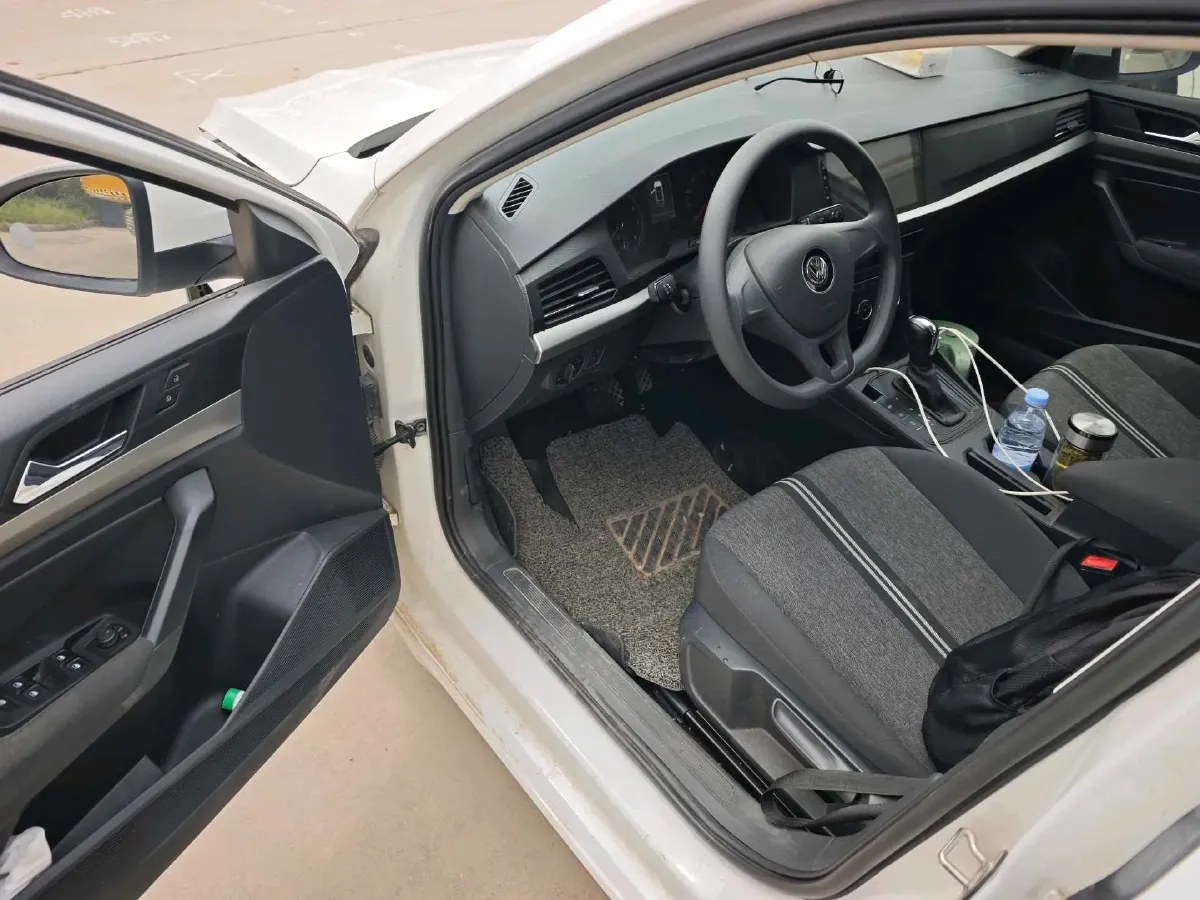 2019 Volkswagen T-Cross 1.5L 113HP L4 6AT,autocango,china used car exporter,china ev exporter,chinese used car exporter,chinese used ev exporter